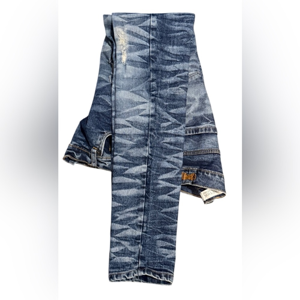 Evolution in Design Men’s Distressed Jeans - Picture 7 of 11